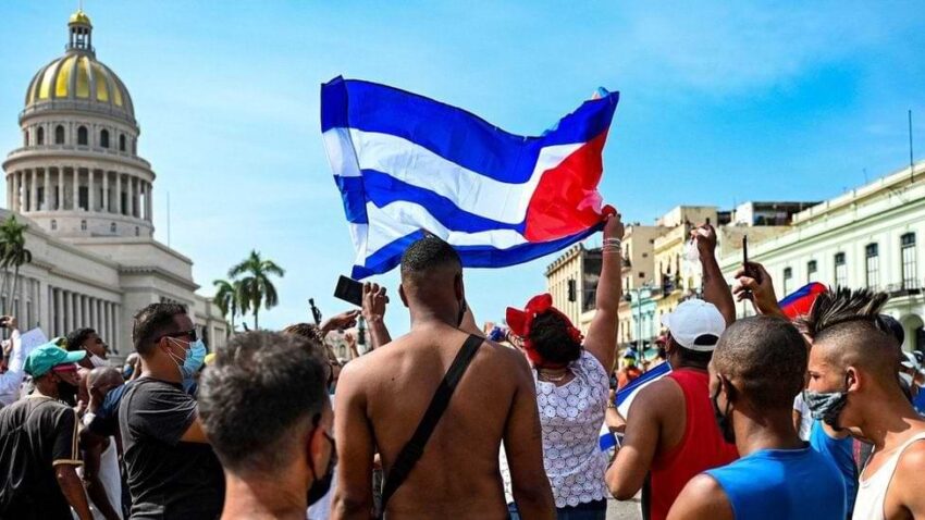 BBC Cuba News - Protesters in Havana, Cuba